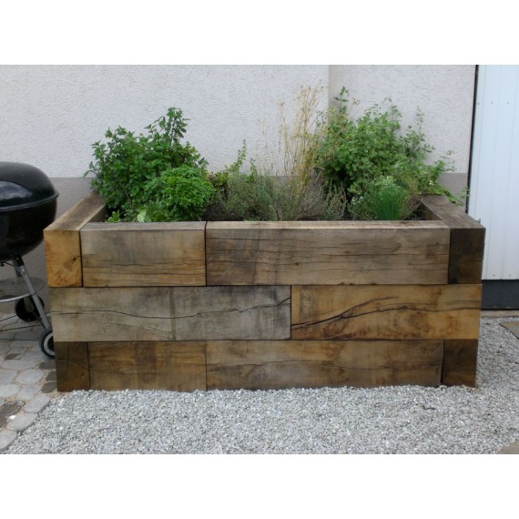 Traverse De Chemin De Fer Neuve Dimensions 2600 X 260 X 150 Environ 3000 morceaux de bois traité jonchent le chemin de fer depuis l'automne dernier. traverse de chemin de fer neuve dimensions 2600 x 260 x 150