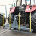 Beiser Environnement - Pique-botte hydraulique 4 dents - Vue monté au tracteur